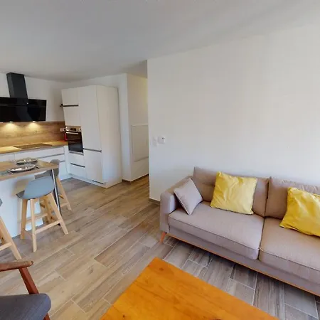 Au Pied Du Mont 1 Free Parking オベルネ