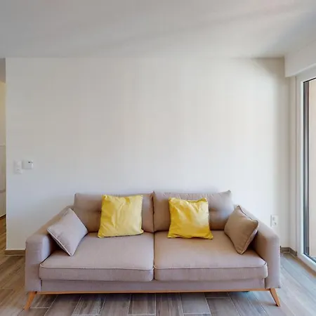 Au Pied Du Mont 1 Free Parking * オベルネ